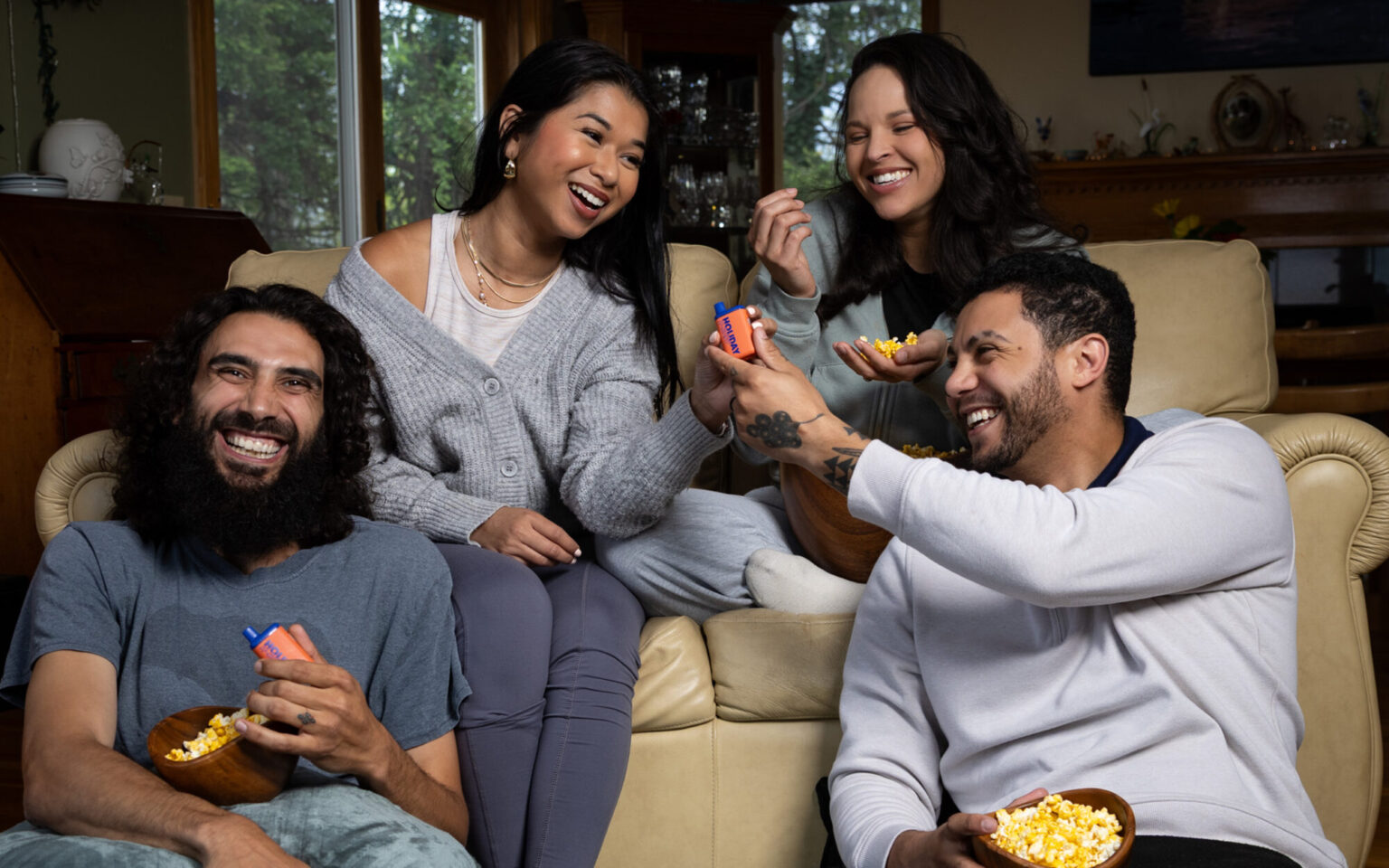 Holiday H-Bar Plus Leisure THC vape